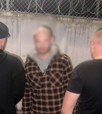На Рівненщині викрили схему незаконного ввезення авто під виглядом гуманітарної допомоги