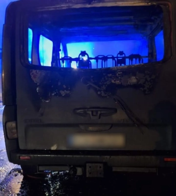 У Києві затримали двох паліїв, які на замовлення знищили 4 автомобілі