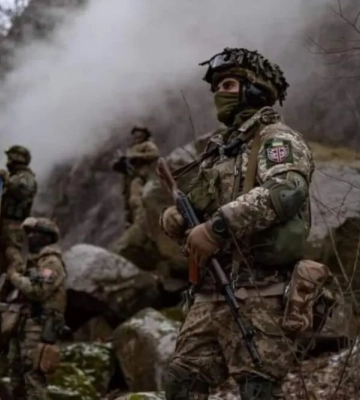 Сили оборони відійшли на фланги і тримають Кам’янське під вогневим контролем - Волошин