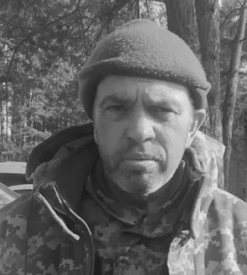 Понад рік вважався зниклим безвісти: у Луцькому районі попрощаються з воїном Русланом Приходьком