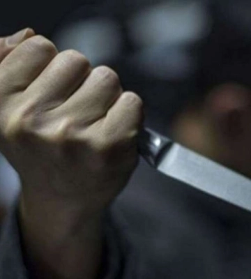 На Дніпропетровщині посеред вулиці зарізали чоловіка