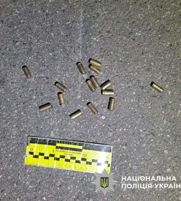 В Киеве мужчина открыл стрельбу по авто из-за конфликта с водителем
