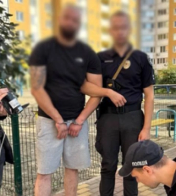 Полиция Киева задержала стрелка, открывшего огонь во дворе жилого дома