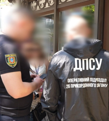 Під приводом працевлаштування в готелях втягувала у сексуальне рабство: одеситка постане перед судом