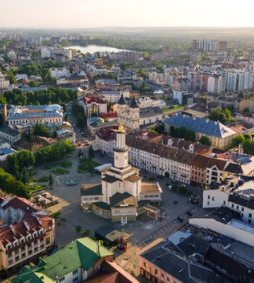 В Івано-Франківську пролунали вибухи