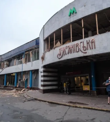 Який вигляд має «Лук’янівська» у Києві після масованої атаки: фото, відео