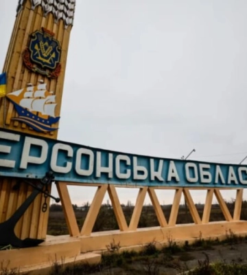 Росіяни обстріляли Дніпровський район Херсона, є загибла