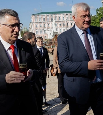 Глава МИД Израиля: Мы поддерживаем народ Украины и осуждаем атаки РФ против гражданских лиц