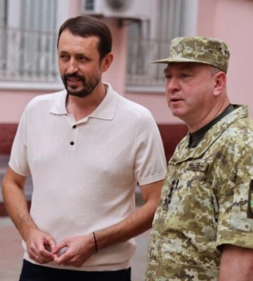 Валерій Дубіль, Віта Присяжнюк та БФ молодіжної ініціативи «Надія» передали допомогу Державній прикордонній службі Валерій Дубіль, Віта Присяжнюк та БФ молодіжної ініціативи «Надія» передали допомогу Державній прикордонній службі