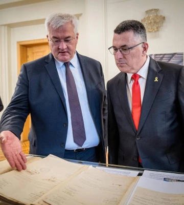 Глава МИД Израиля: Мы поддерживаем народ Украины и осуждаем атаки РФ против гражданских лиц