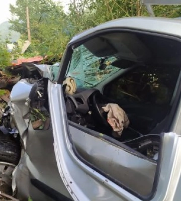 Подвійний удар по Закарпаттю: Дві ДТП за добу забрали життя та спричинили травми