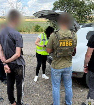 Спроба втечі за $7500 — на Одещині затримали організатора незаконного перетину кордону