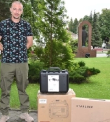 Луцька громада передала нову партію допомоги військовим: дрони, Starlink і засоби РЕБ
