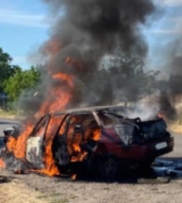 У Миколаївському районі внаслідок дорожньої аварії загорілись два автомобілі У Миколаївському районі внаслідок дорожньої аварії загорілись два автомобілі