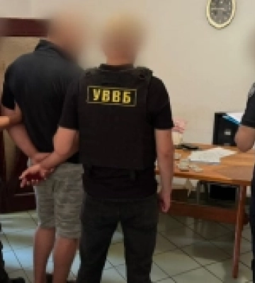 На Закарпатті під час отримання хабаря затримали прикордонника