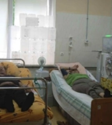 «Невже усім байдуже, що з пацієнтами буде далі»: у Тячеві можуть закрити відділення гемодіалізу «Невже усім байдуже, що з пацієнтами буде далі»: у Тячеві можуть закрити відділення гемодіалізу