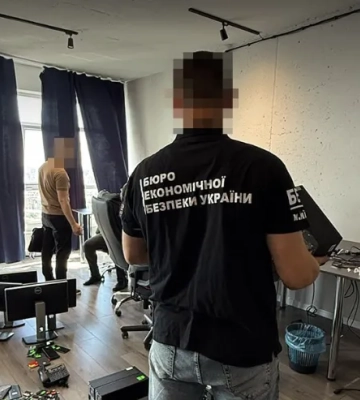 У Києві викрито міжнародний шахрайський кол-центр