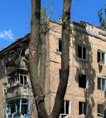 Рашисти атакували ФАБами Костянтинівку. Загинули дві жінки, 12 поранених. ФОТО