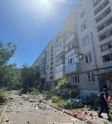 Рашисти атакували ФАБами Костянтинівку. Загинули дві жінки, 12 поранених. ФОТО