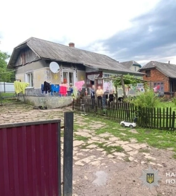 На Тернопільщині чоловік до смерті побив 30-річну дружину: без матері залишилося п'ятеро дітей