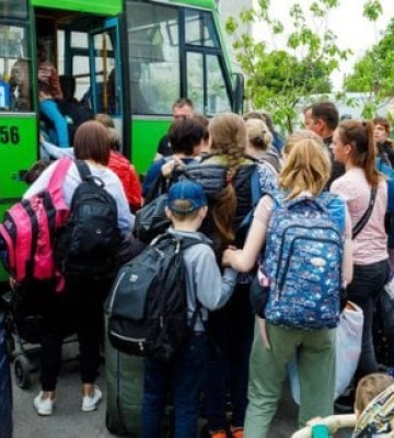 На Донеччині терміново вивозять людей: де саме оголошено евакуацію