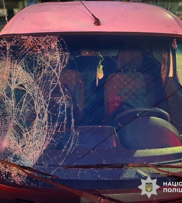 Внаслідок ДТП із електросамокатом у Житомирі дістали поранення троє людей. ФОТО