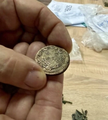 Київська митниця поповнила музеї Батурина та Чернівців старовинними артефактами 
