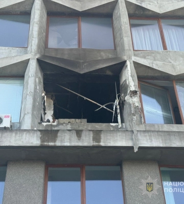 В поліції показали наслідки атаки на центр Сум 