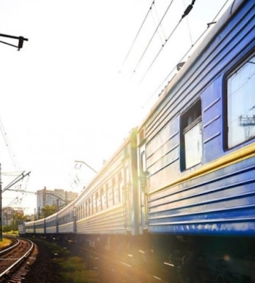“Укрзалізниця” збільшує кількість вагонів у потягах до Закарпаття