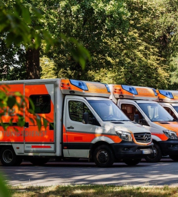 Окупанти обстріляли два райони Дніпропетровщини: є поранений