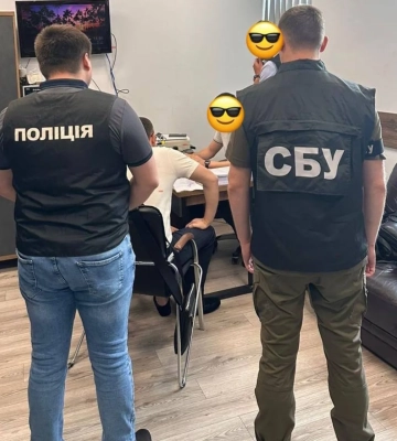 Поліція та СБУ проводять обшуки у Львівській міській раді: деталі