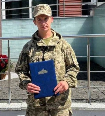 Медика із Закарпаття відзначили за порятунок воїнів на передовій Медика із Закарпаття відзначили за порятунок воїнів на передовій