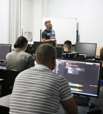 Українцям допоможуть стати айтішніками: хто може пройти безкоштовну програму