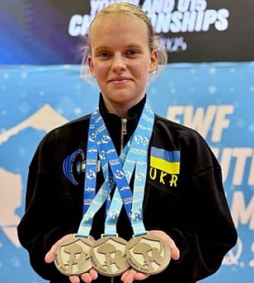 Криворожанка завоевала серебро на чемпионате Европы по тяжелой атлетике