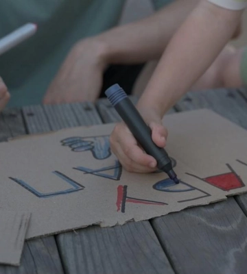 "Поки не побачимо результат": У Рівному мітинги проти скандального закону не припиняються (ВІДЕО)