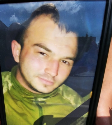 У Ковелі попрощалися з військовим Русланом Мазуриком, серце якого зупинилося в Сумах