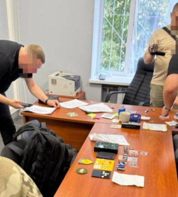 Депутату від забороненої ОПЗЖ Федору Христенко оголосили підозру в державній зраді та впливі на НАБУ Депутату від забороненої ОПЗЖ Федору Христенко оголосили підозру в державній зраді та впливі на НАБУ