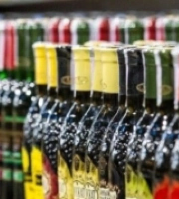 На Волині підприємця оштрафують на понад 70 тисяч гривень за торгівлю алкоголем і тютюном