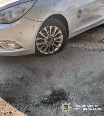 У Нікополі чоловік кинув гранату в таксиста: пошкоджень зазнав автомобіль