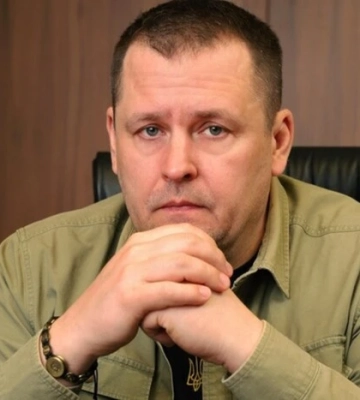 В Запорожском районе в результате атаки российских дронов возникли пожары