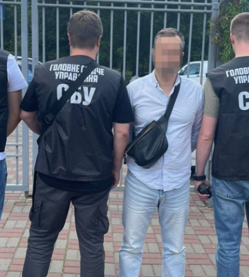 3500 долларов за снятие с розыска – СБУ разоблачила чиновника Киевского ТЦК