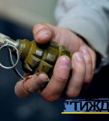 У СЕЛІ КАМ'ЯНКА ВІД РОЗРИВУ ГРАНАТИ ПО НЕОБЕРЕЖНОСТІ ЗАГИНУВ 19-РІЧНИЙ ХЛОПЕЦЬ У СЕЛІ КАМ'ЯНКА ВІД РОЗРИВУ ГРАНАТИ ПО НЕОБЕРЕЖНОСТІ ЗАГИНУВ 19-РІЧНИЙ ХЛОПЕЦЬ