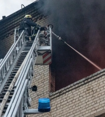 Пожежі в Харкові ліквідовано, врятовано 6 осіб 
