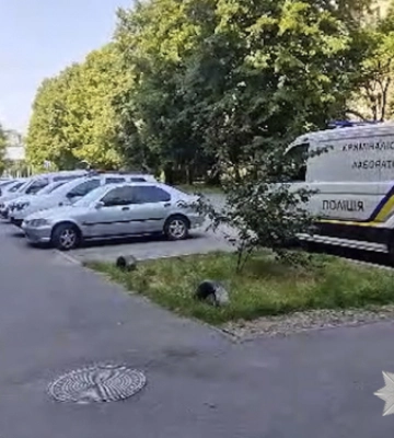 У Чернівцях на Ентузіастів жорстоко зарізали двох жінок: нападницю спіймали