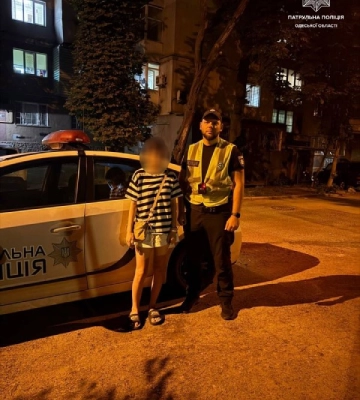 В Одесі патрульні знайшли дівчинку, яка втекла після сварки з матір’ю