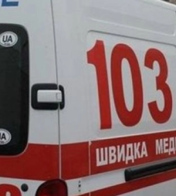 Росіяни скинули вибухівку з дрона на чоловіка у Херсоні