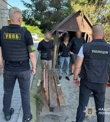 На Закарпатті повідомлено про підозру переправнику ухилянтів, який намагався підкупити прикордонника