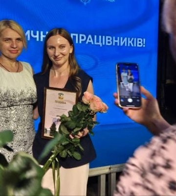 Врач из Мелитополя получила президентскую награду «За оборону Украины»: история силы, профессии и дома (фото, видео)