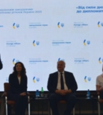 У Києві відбулася нарада керівників дипломатичних установ України: фокус на культурній та історичній дипломатії