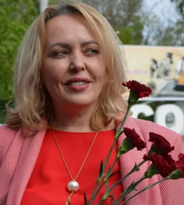 Директорка департаменту економіки Херсонської міськради, яку Мрочко влаштував “заднім числом” звільняється